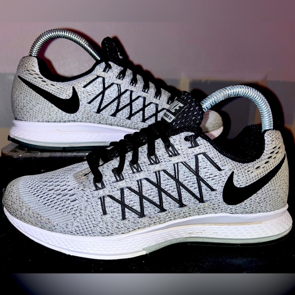Nike mens zoom Pegasus 32 gray running shoes 7.5 athletic sneakers